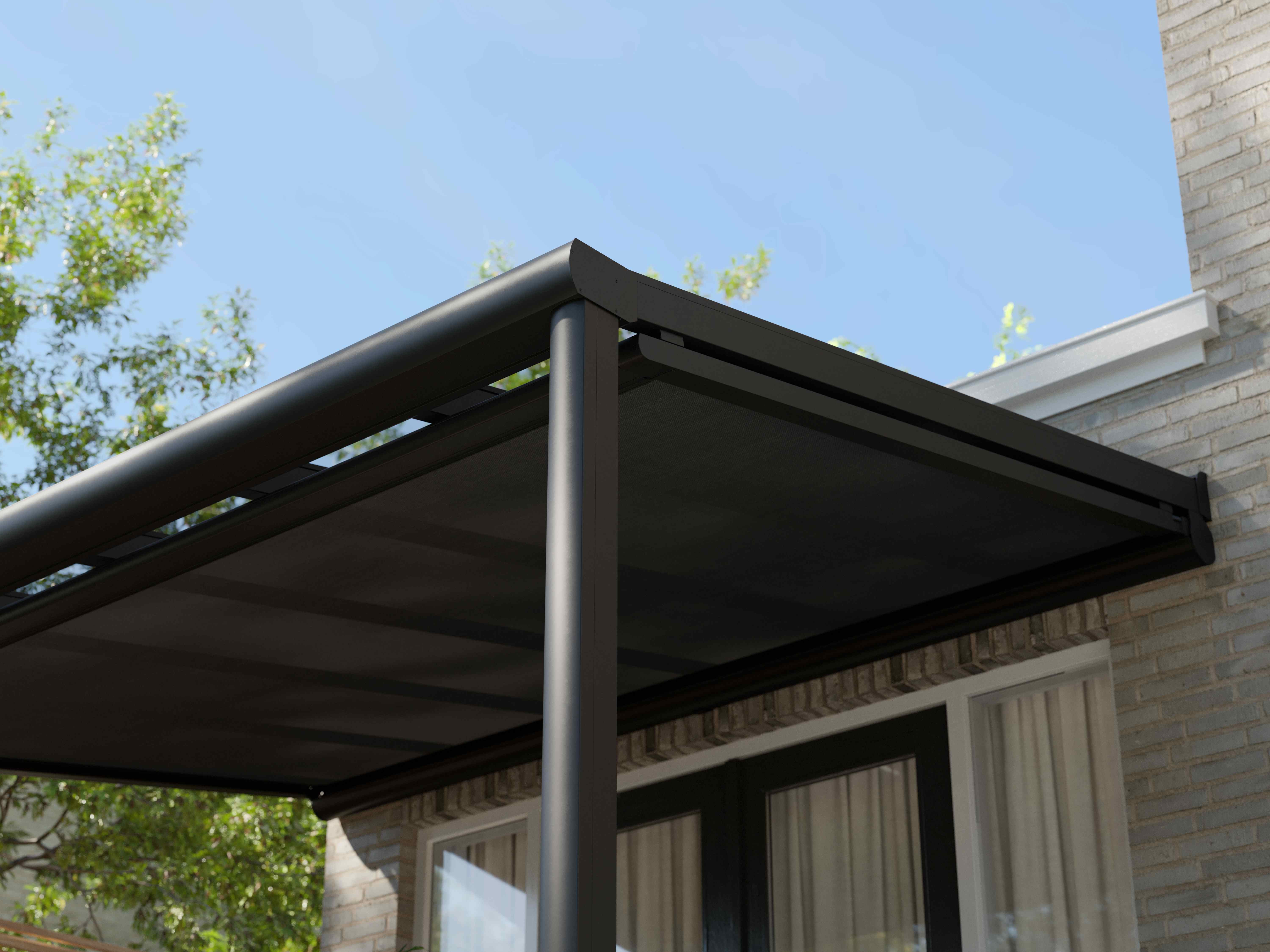 verandazonwering onder de overkapping